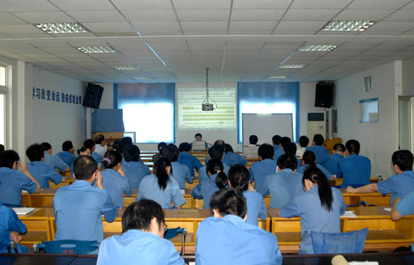 江蘇上上電纜集團(tuán)進(jìn)行核電法規(guī)、核電質(zhì)保要求培訓(xùn)