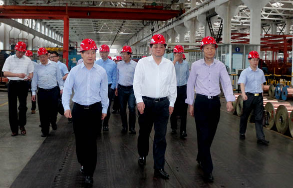 常州市委常委、常務(wù)副市長(zhǎng)韓九云來(lái)上上電纜調(diào)研